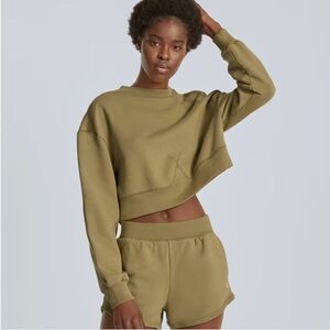 Everlane Set- The Organic Cotton Cropped Crewneck Sweatshirt and Track Short
